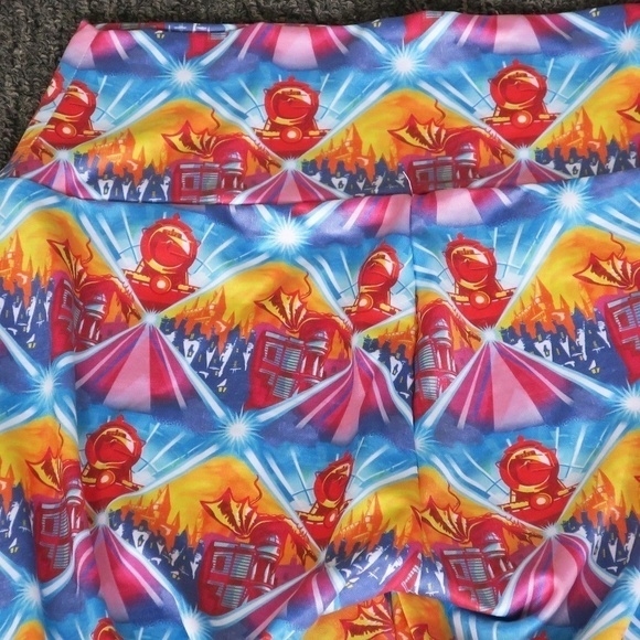 Harry Potter Wizarding World Dragon Leggings - Picture 4 of 4
